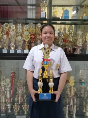 JUARA 1 MENULIS KOMIK PADA LOMBA KETERAMPILAN BERBAHASA & BERSASTRA INDONESIA
